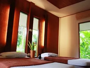Garden Cottage Пхукет 2*,
